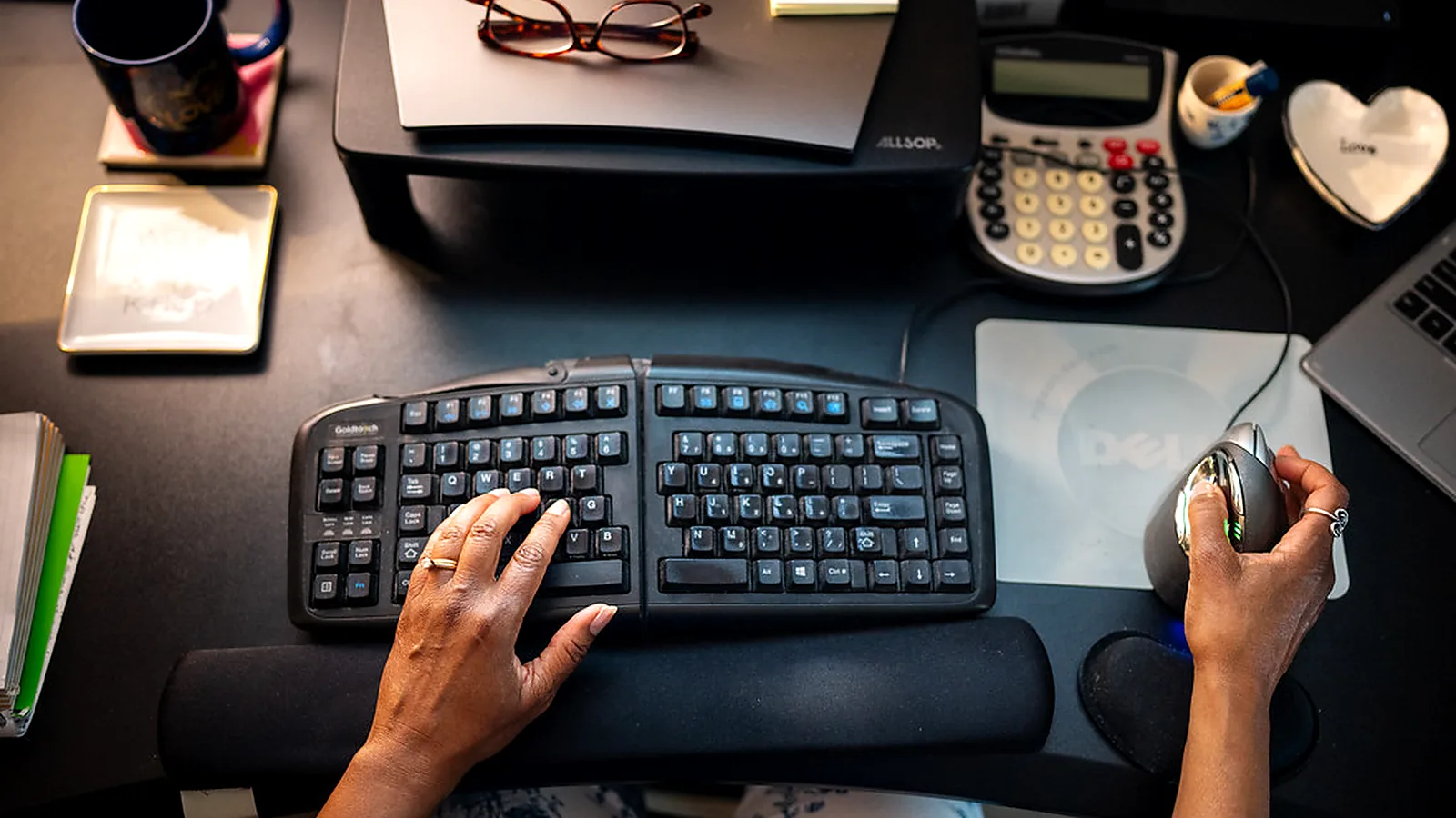 vertical ergonomic mouse for carpal tunnel prevention planning detail